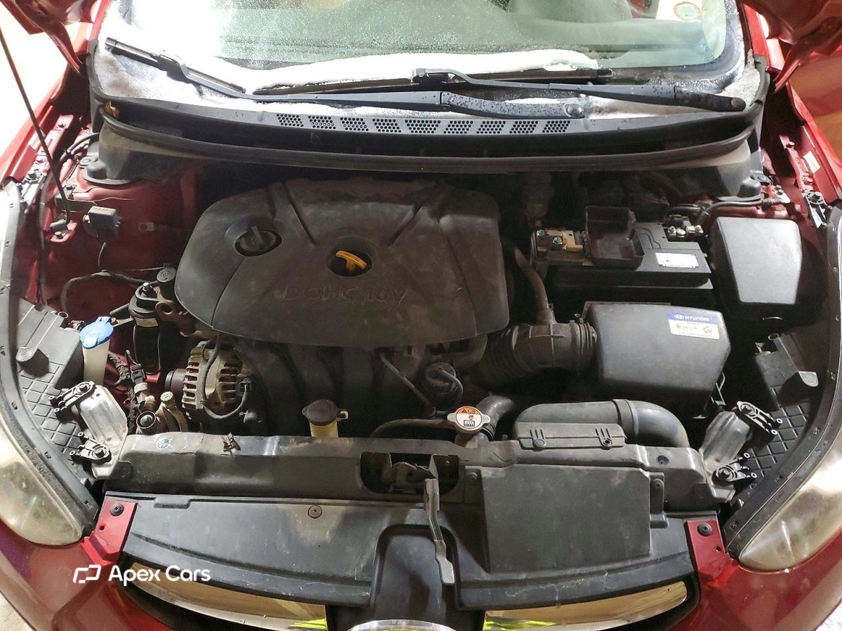 Hyundai Elantra 2012