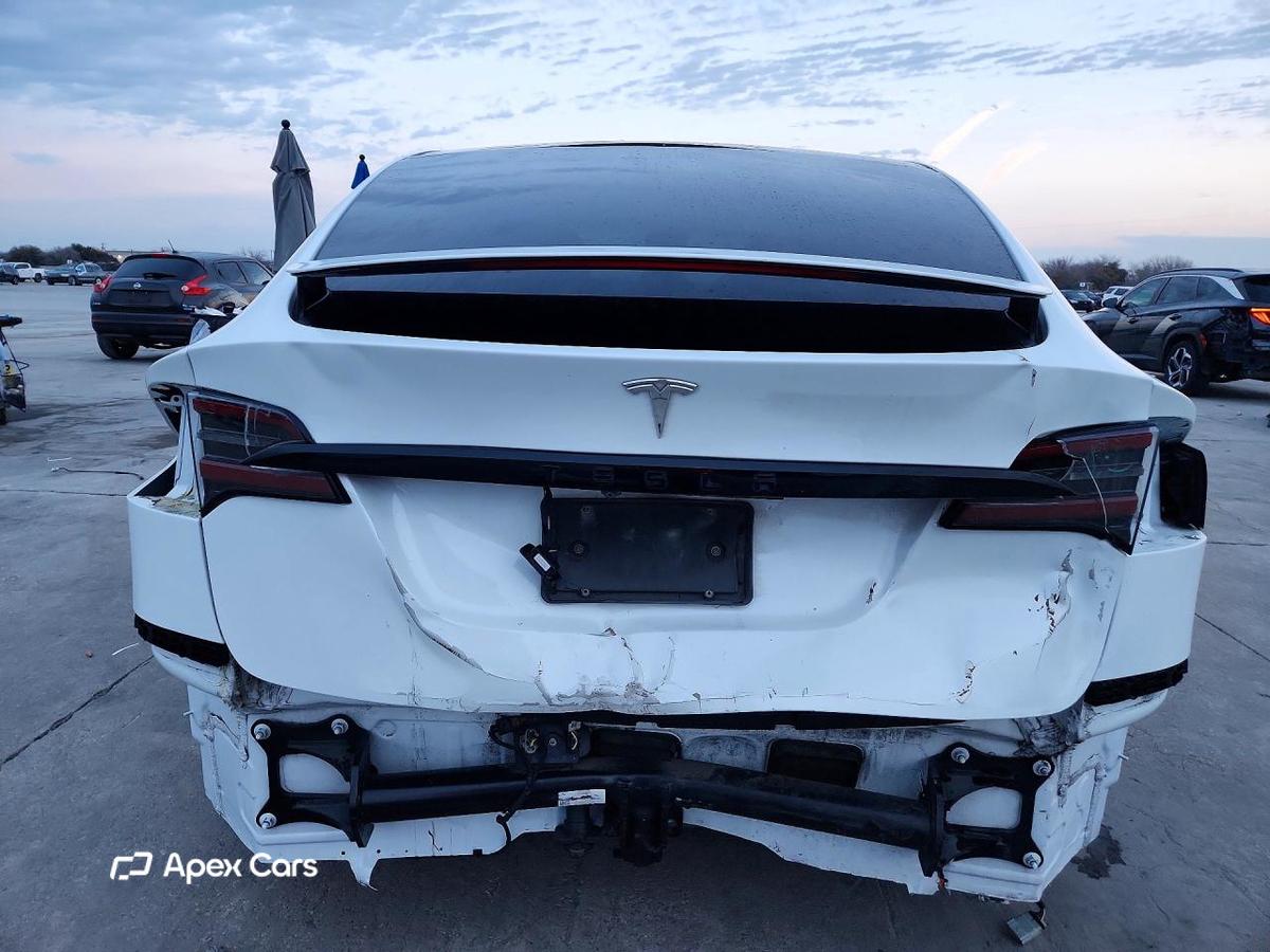 Tesla Model X 2022