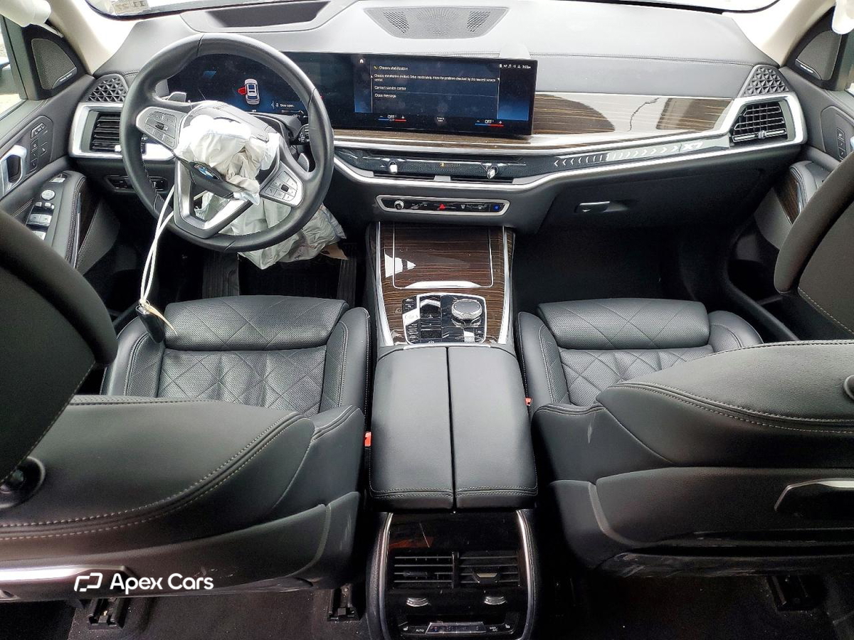 BMW X7 2023