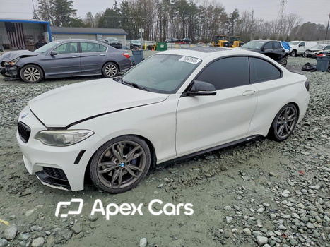 BMW M2 2016 - Image 1 of 13