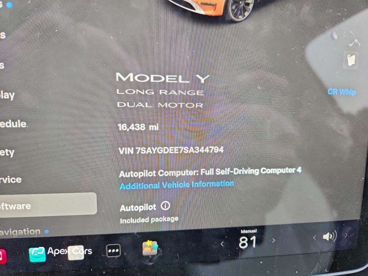 Tesla Model Y 2025