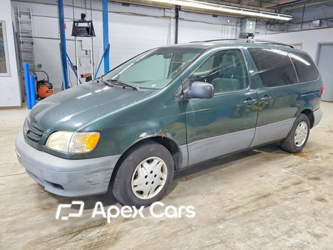 Toyota Sienna 2002 - Image 1 of 13