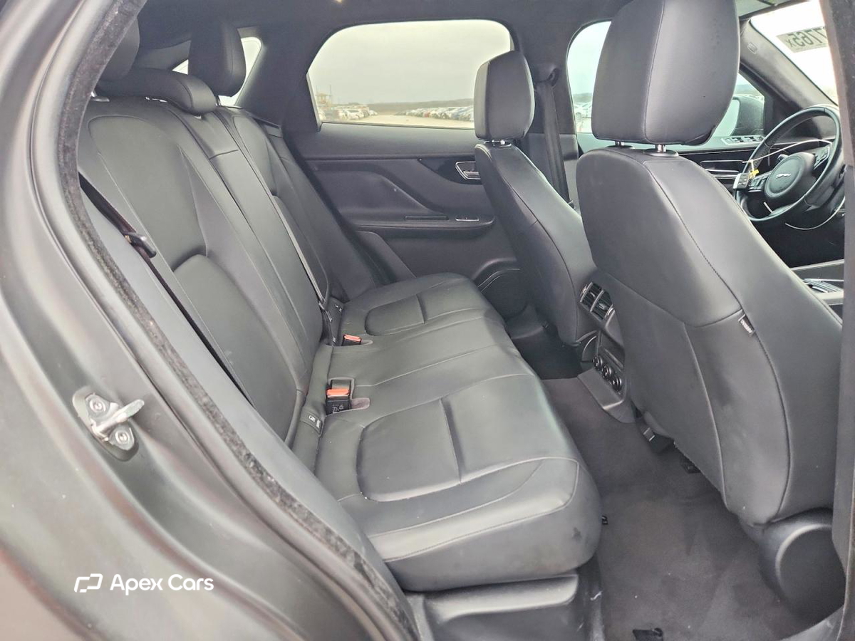 Jaguar F-Pace 2019