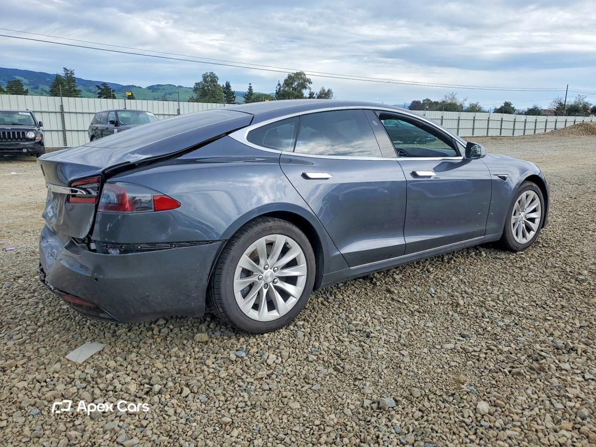Tesla Model S 2017