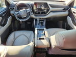 Toyota Highlander 2021