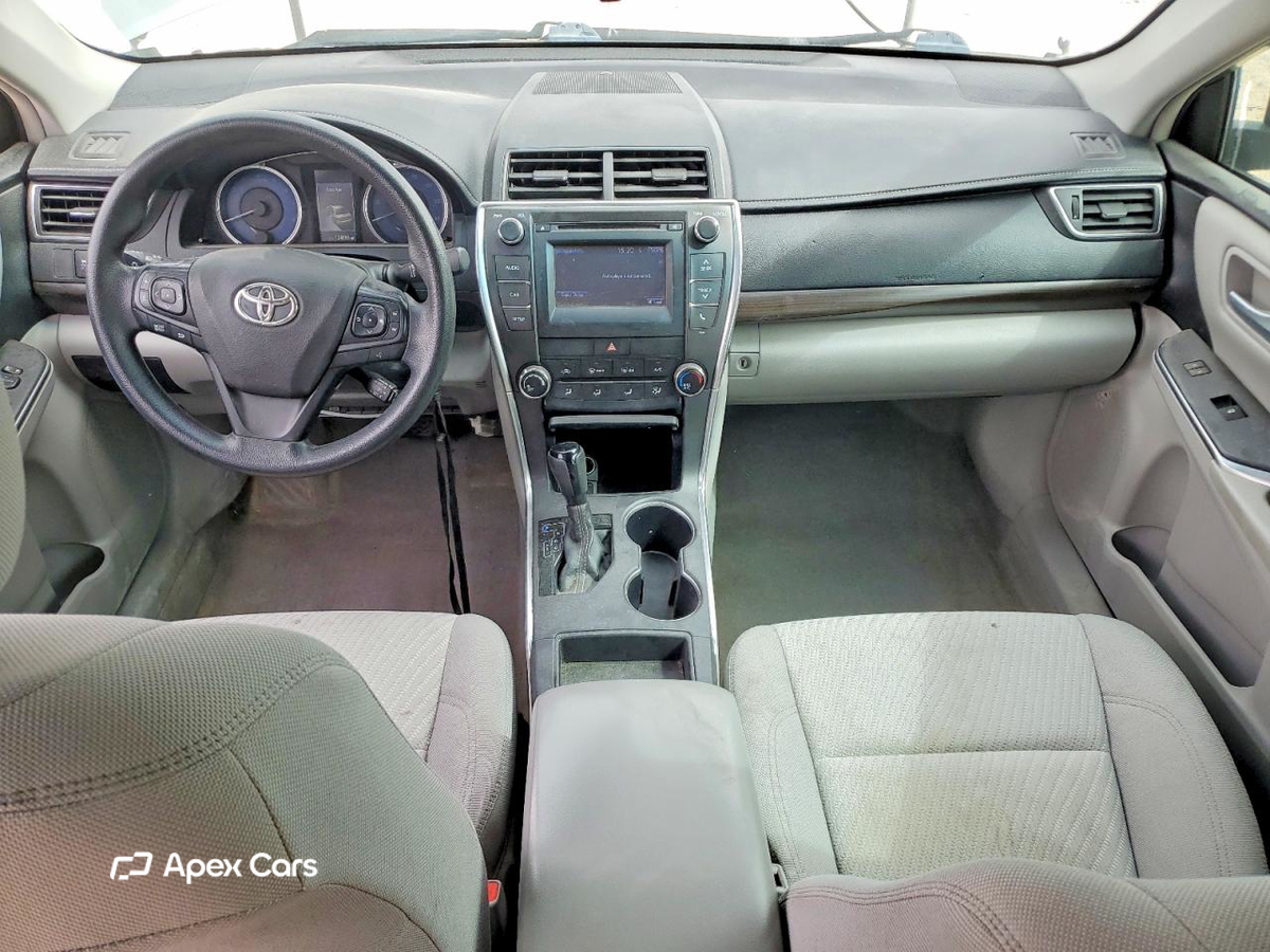 Toyota Camry 2016