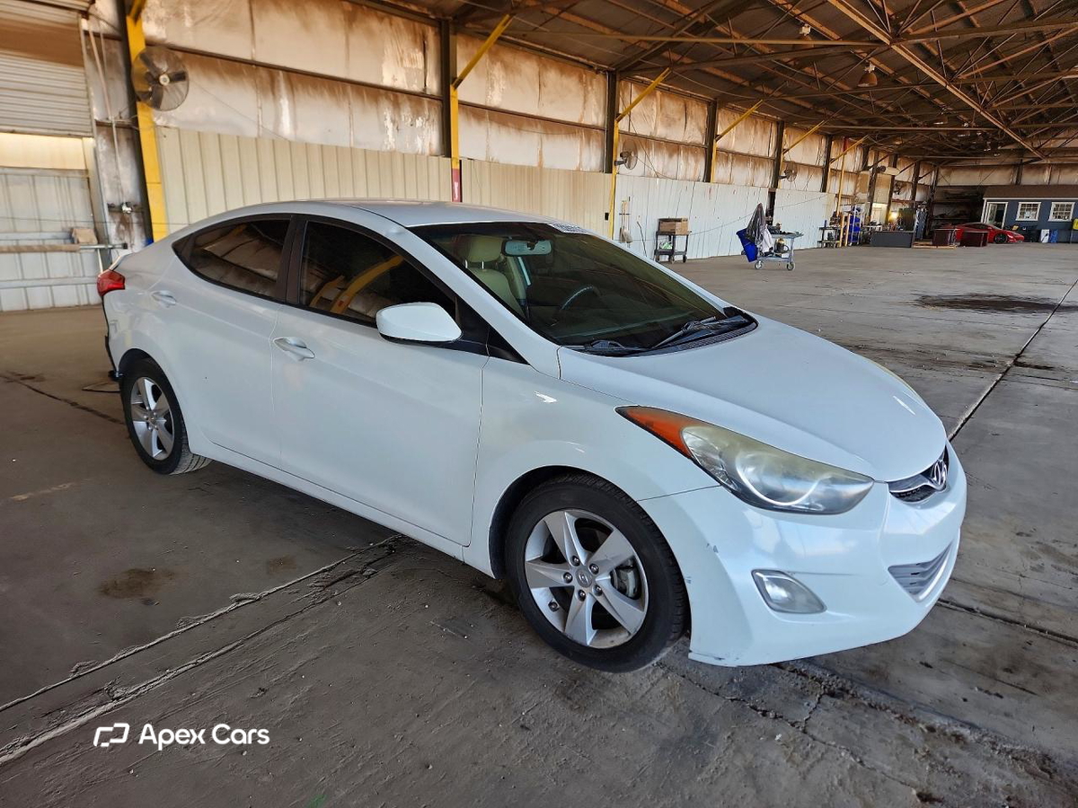 Hyundai Elantra 2013