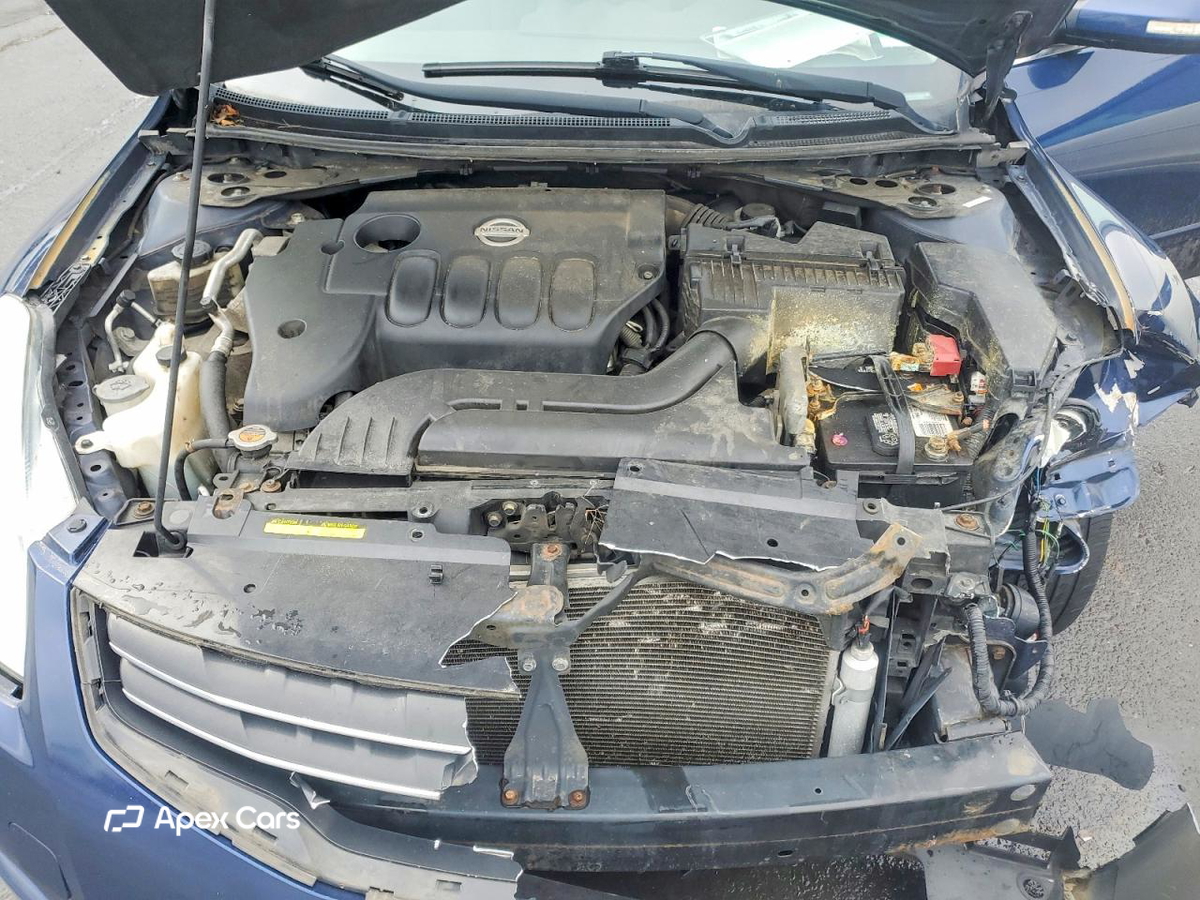 Nissan Altima 2012