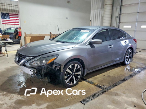 Nissan Altima 2018 - Zdjęcie 1 z 14
