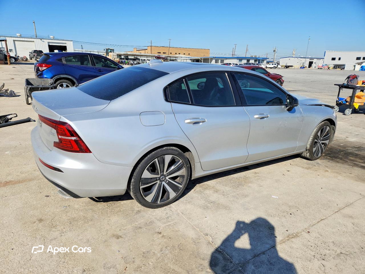Volvo S60 2022