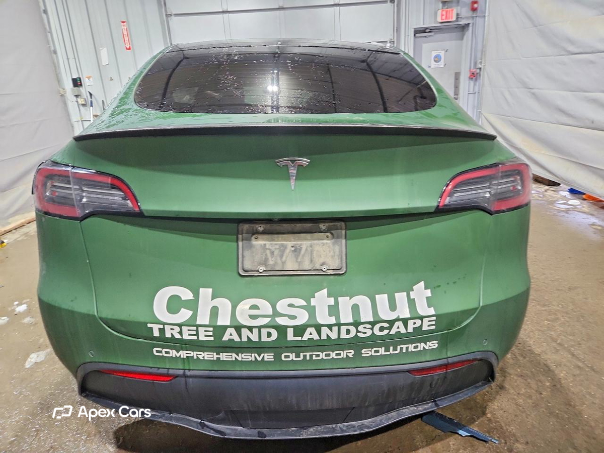 Tesla Model Y 2022