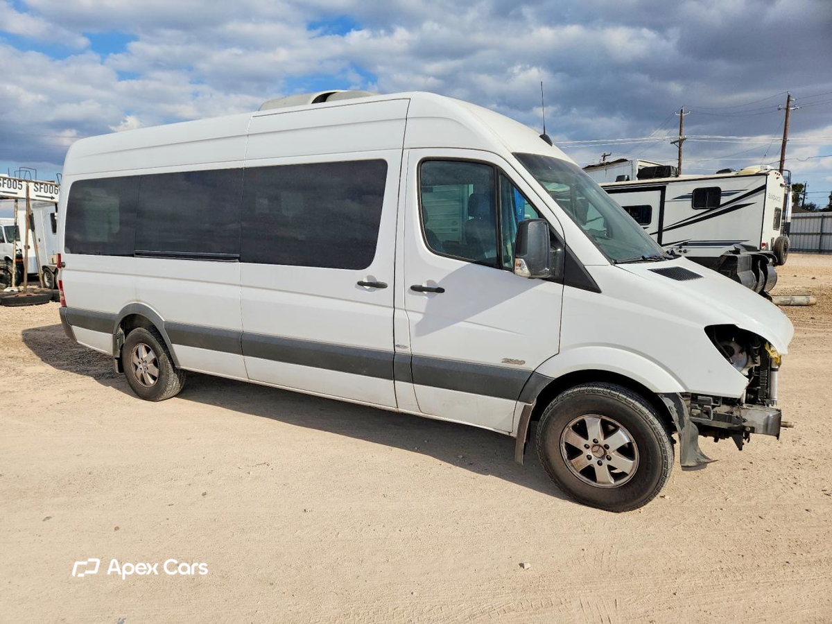 Mercedes-Benz Sprinter 2013