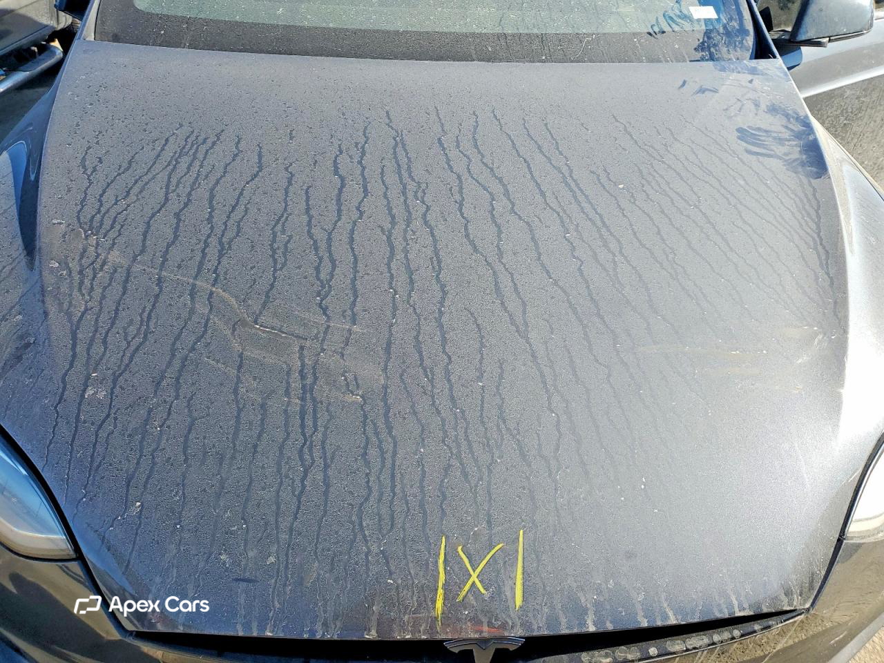 Tesla Model X 2020