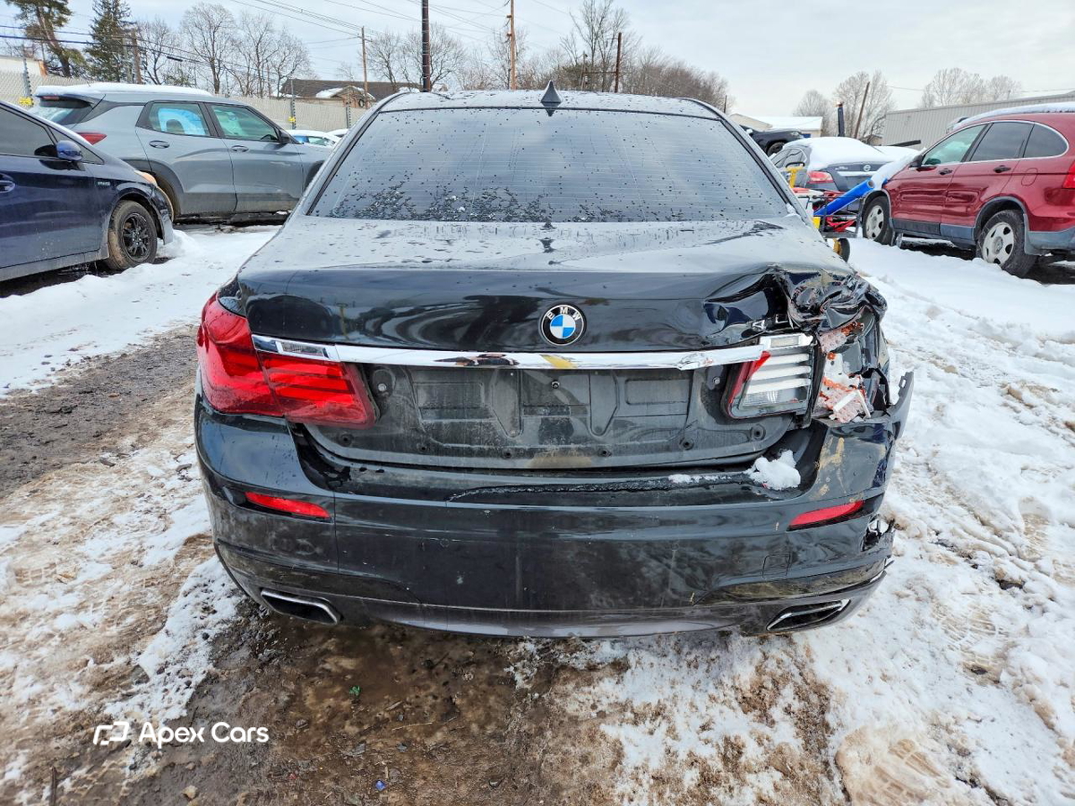 BMW Series 7 2013