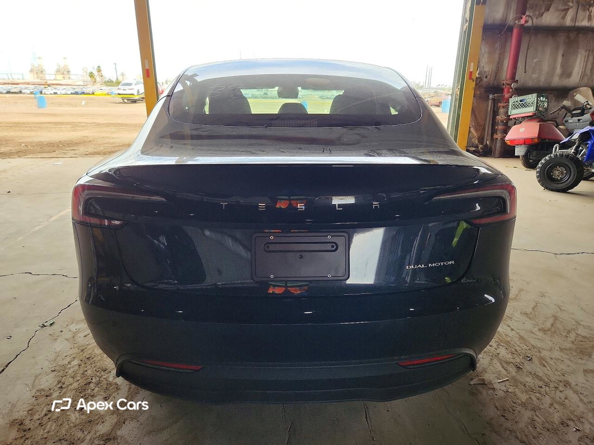 Tesla Model 3 2025
