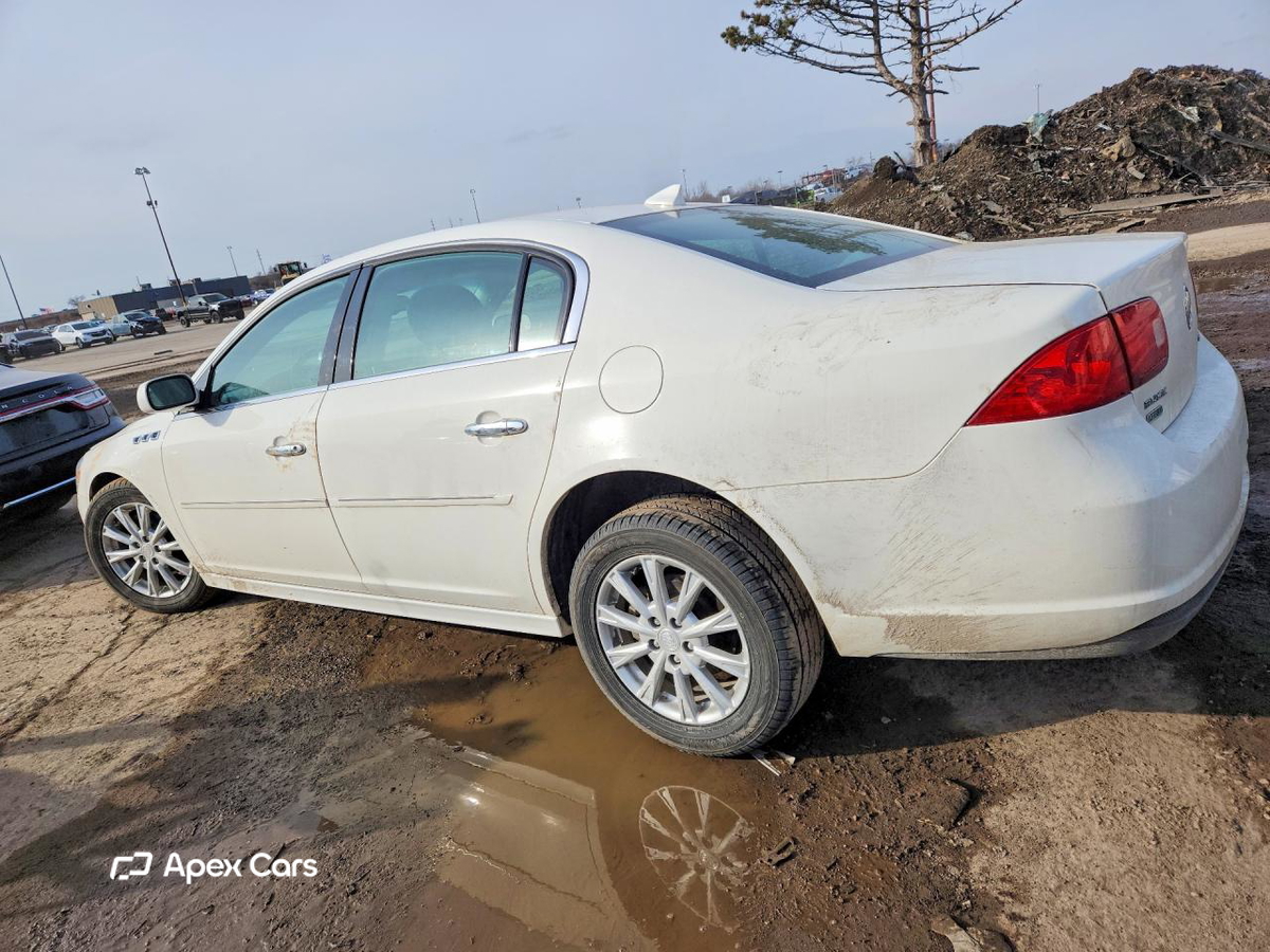 Buick Lucerne 2011