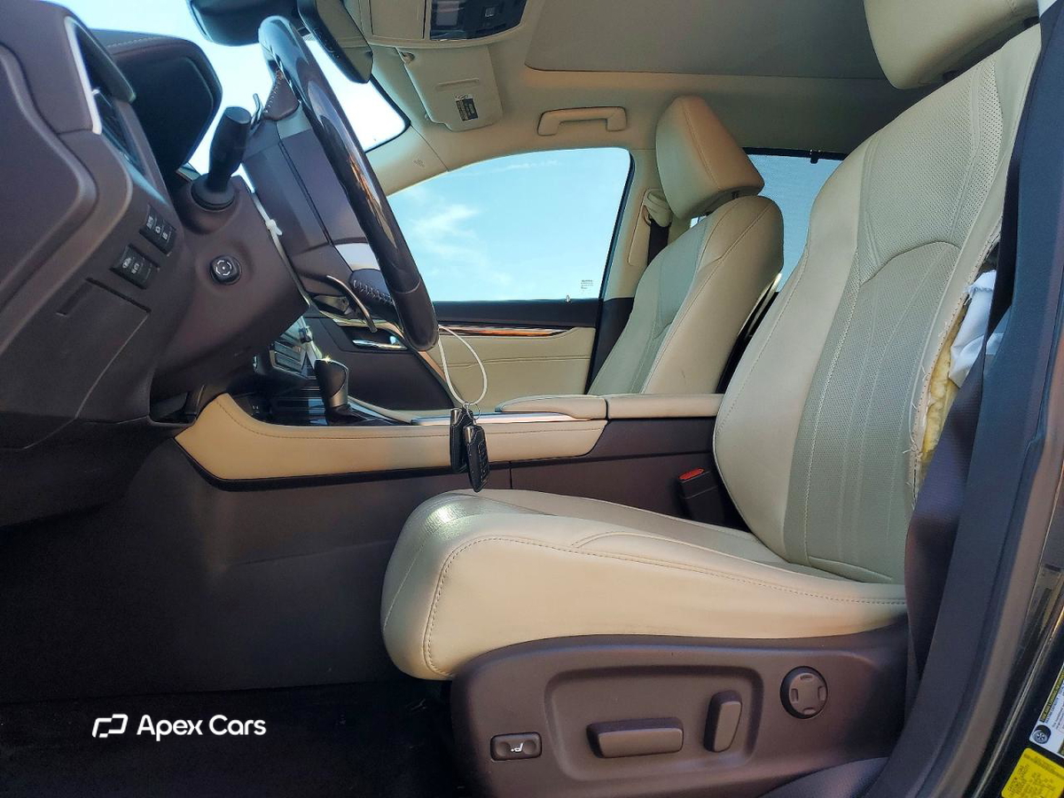 Lexus RX 2020