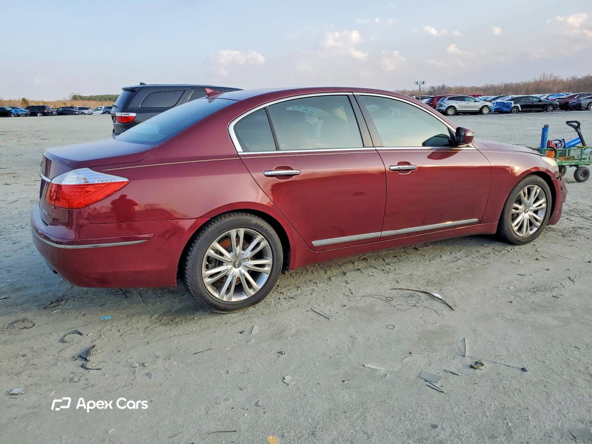 Hyundai Genesis 2011