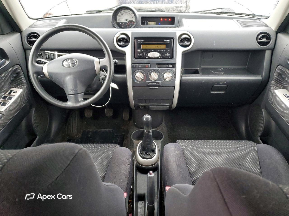 Scion xB 2005