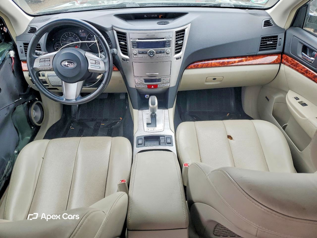 Subaru Outback 2011