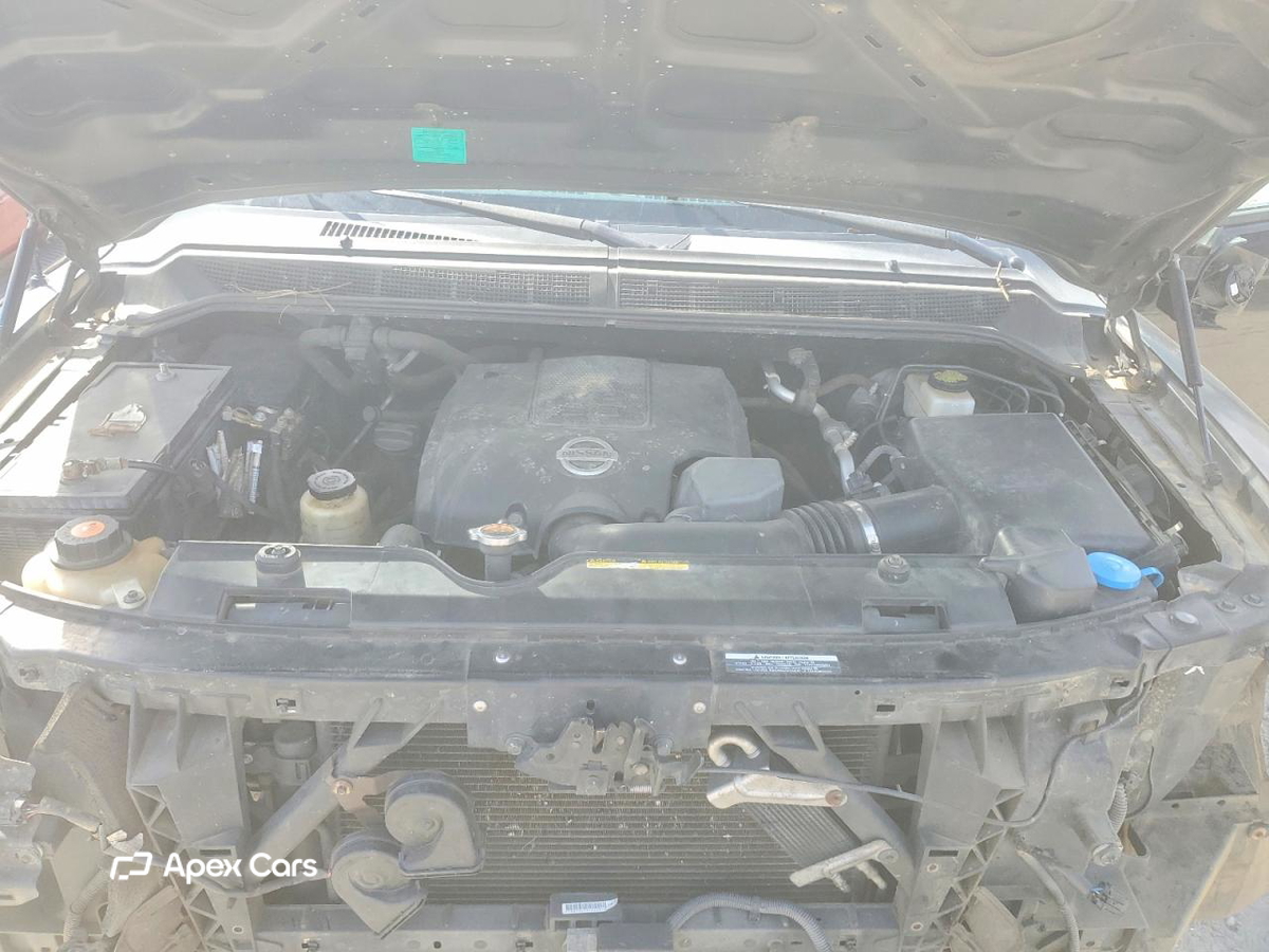 Nissan Titan 2011