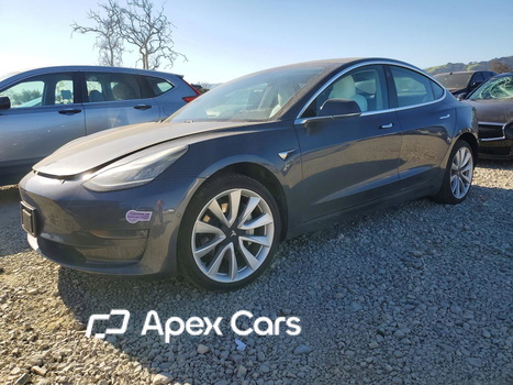 Tesla Model 3 2018 - Image 1 of 13
