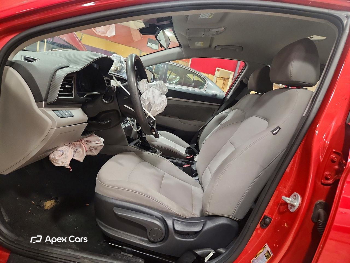 Hyundai Elantra 2020