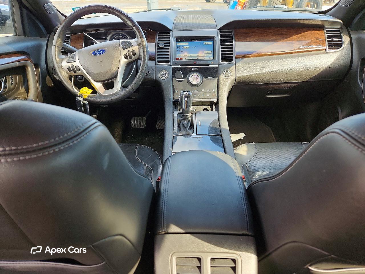 Ford Taurus 2016