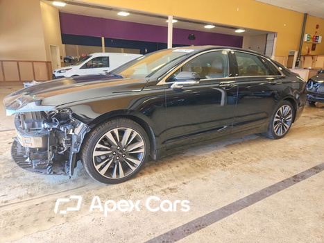 Lincoln MKZ 2018 - Image 1 of 13