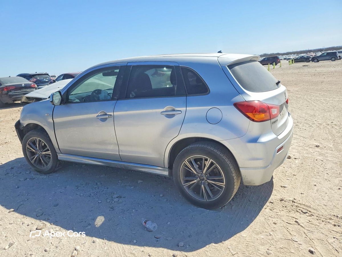 Mitsubishi Outlander 2011