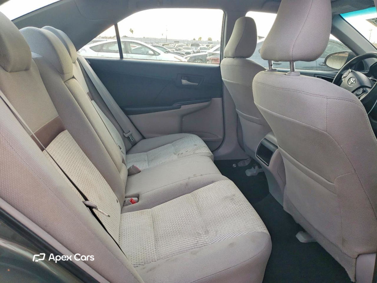 Toyota Camry 2012