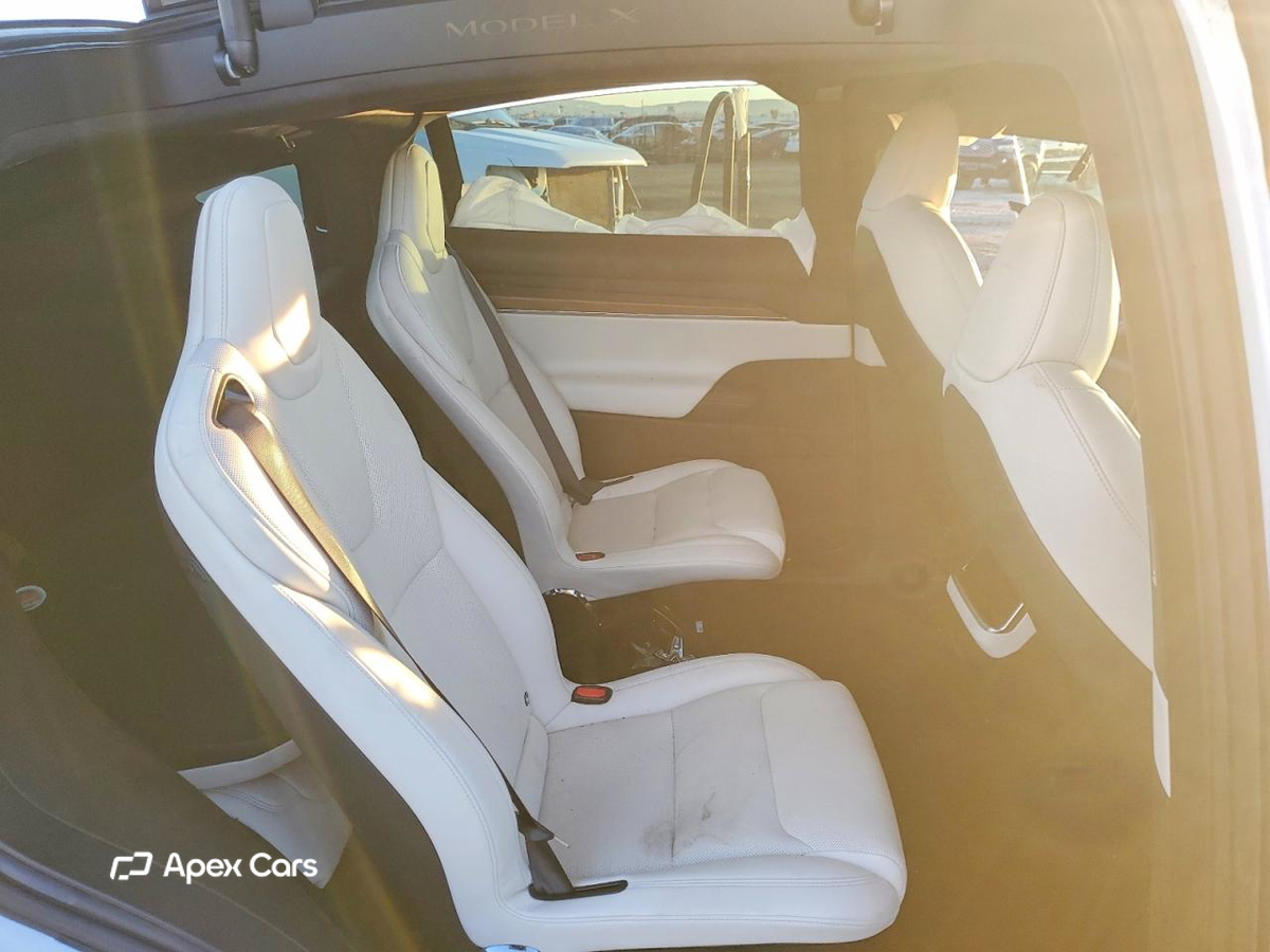Tesla Model X 2023