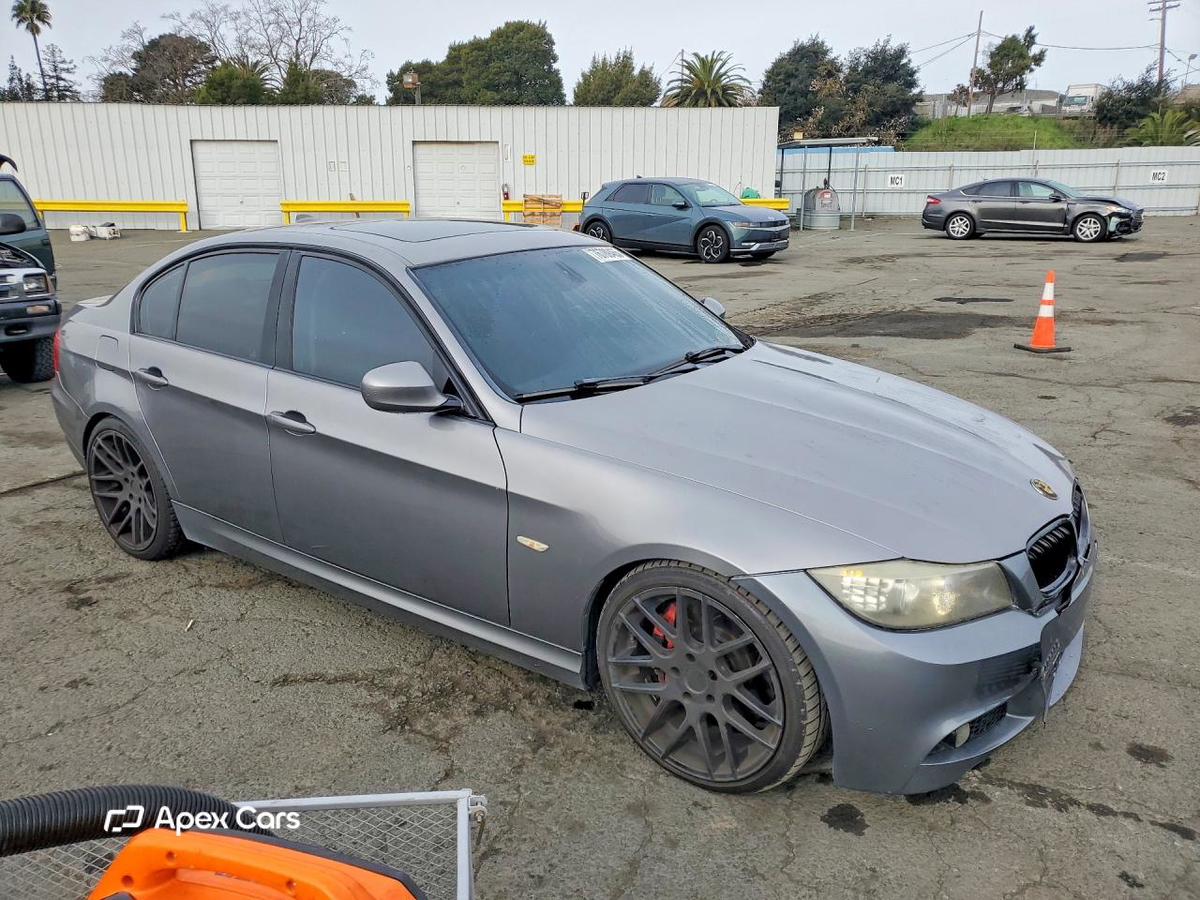 BMW Series 3 2011