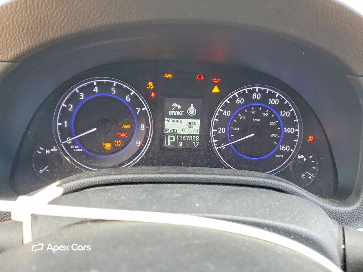 Infiniti G 2012
