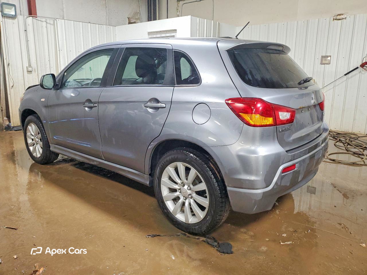 Mitsubishi Outlander 2011