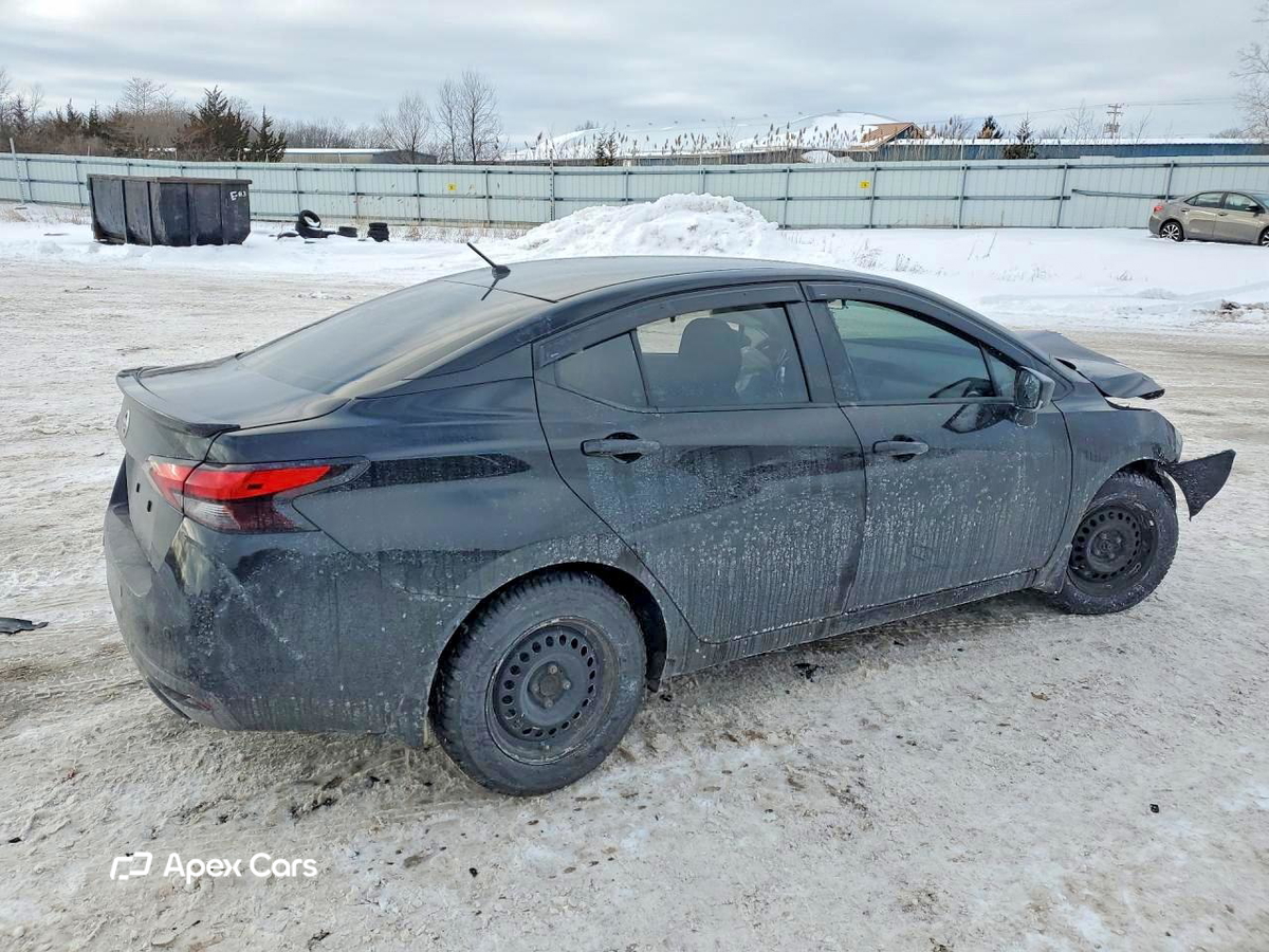 Nissan Versa 2021