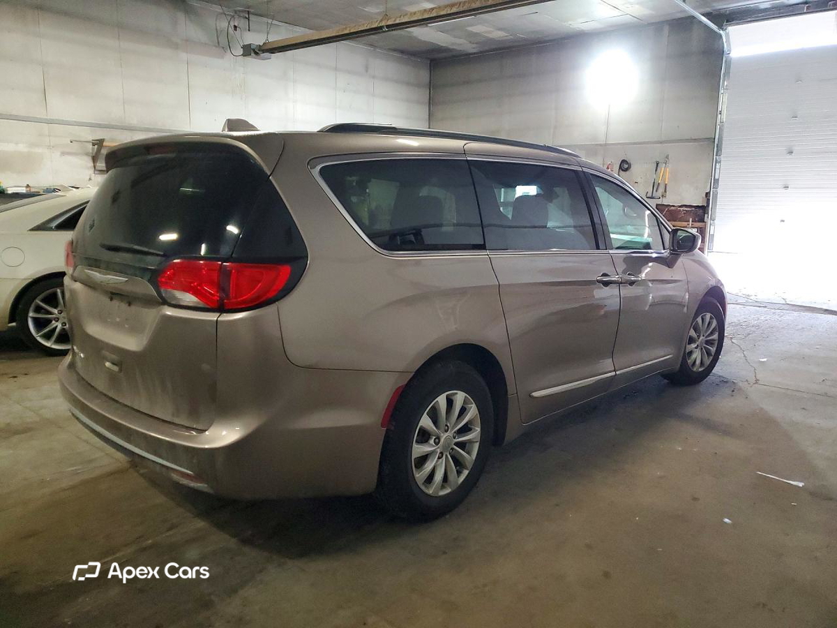 Chrysler Pacifica 2017