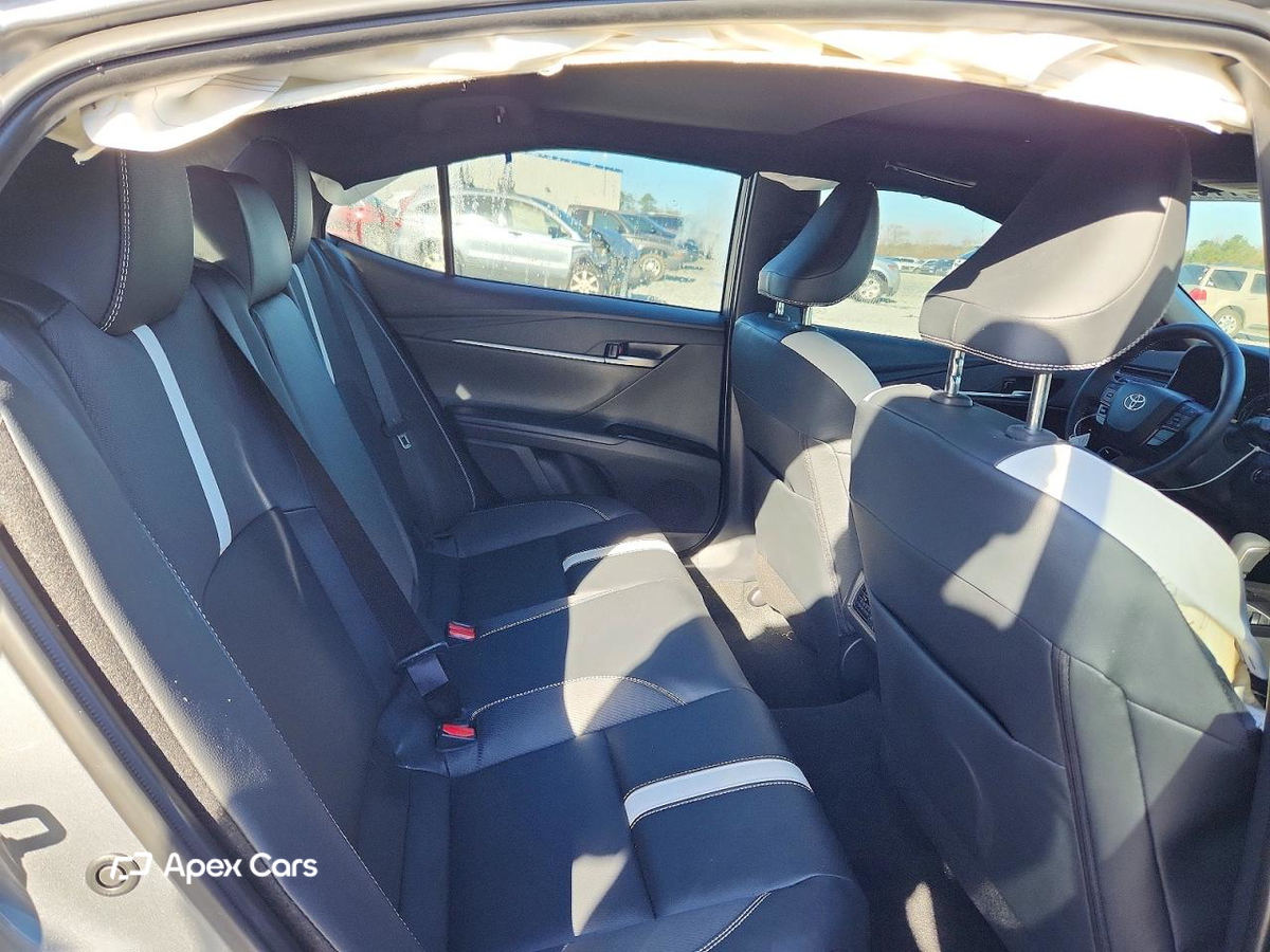 Toyota Camry 2025