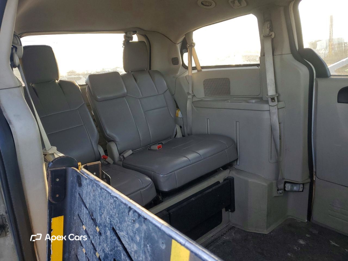 Dodge Caravan 2012