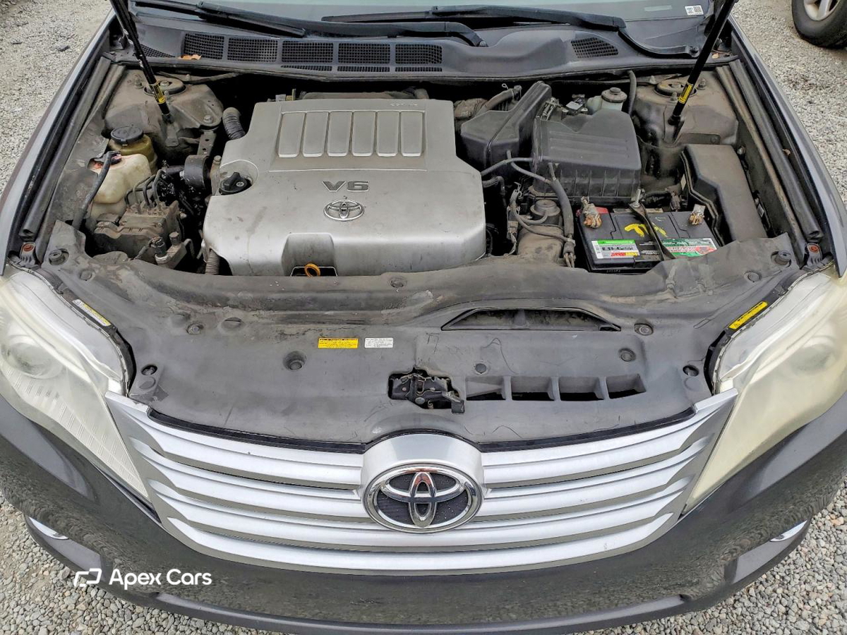 Toyota Avalon 2011