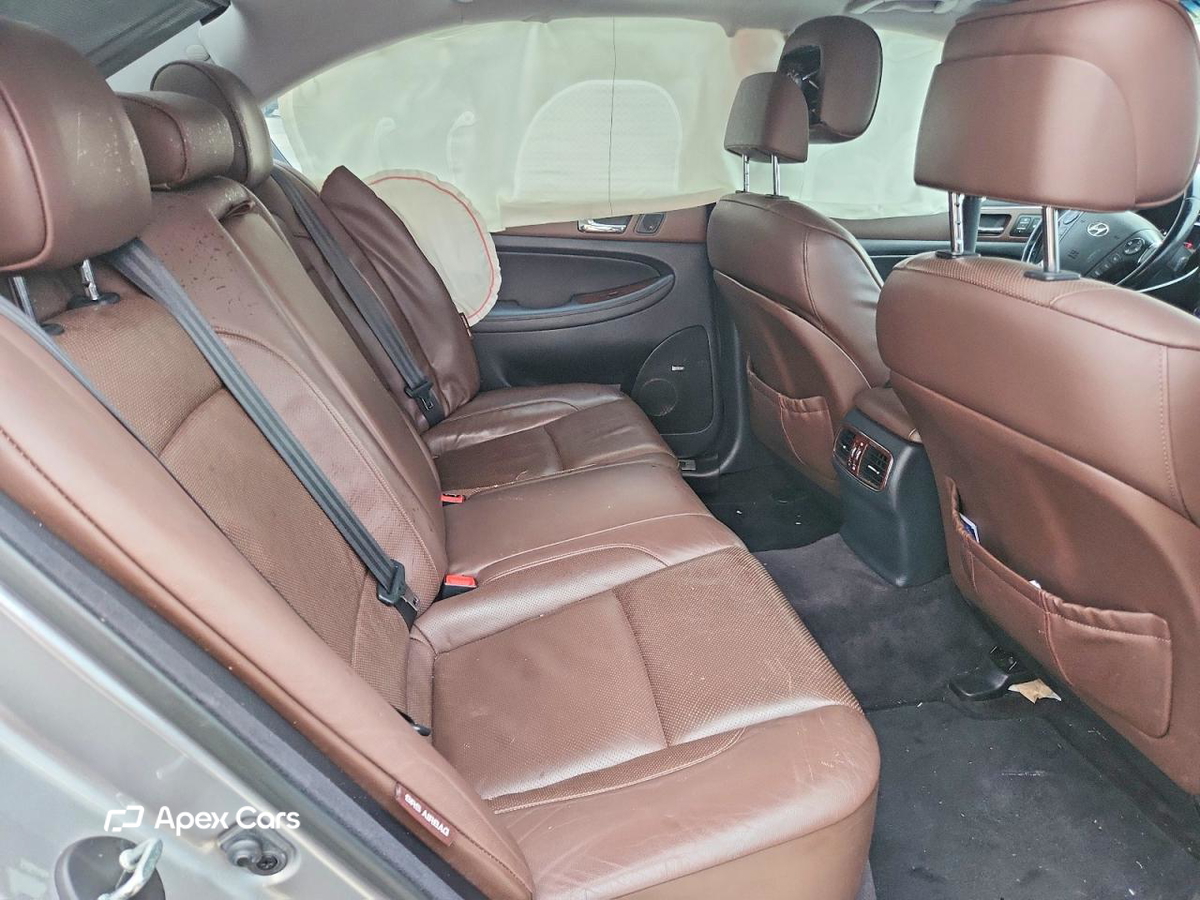 Hyundai Genesis 2009