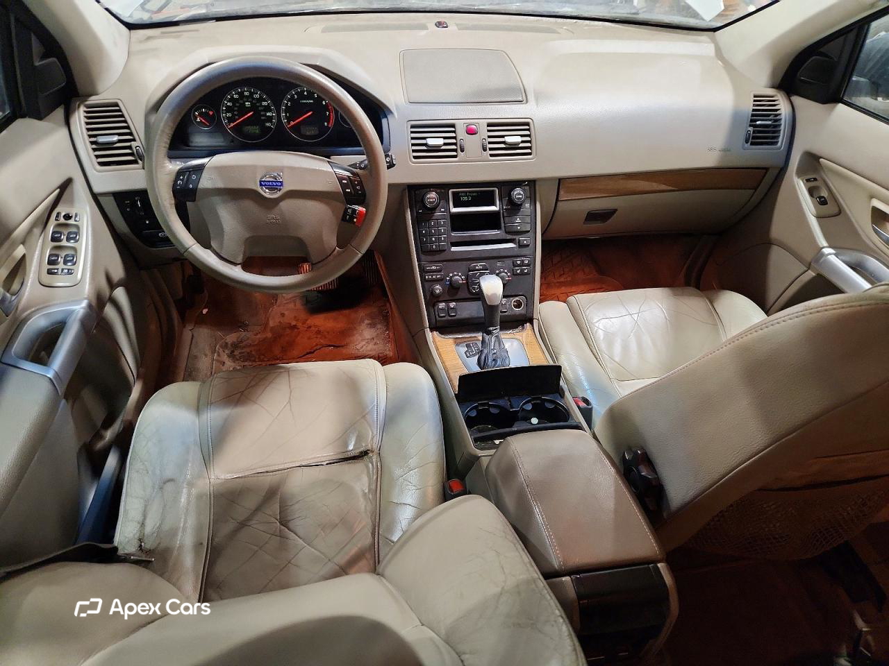 Volvo XC90 2004
