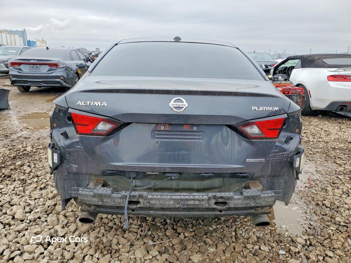 Nissan Altima 2020