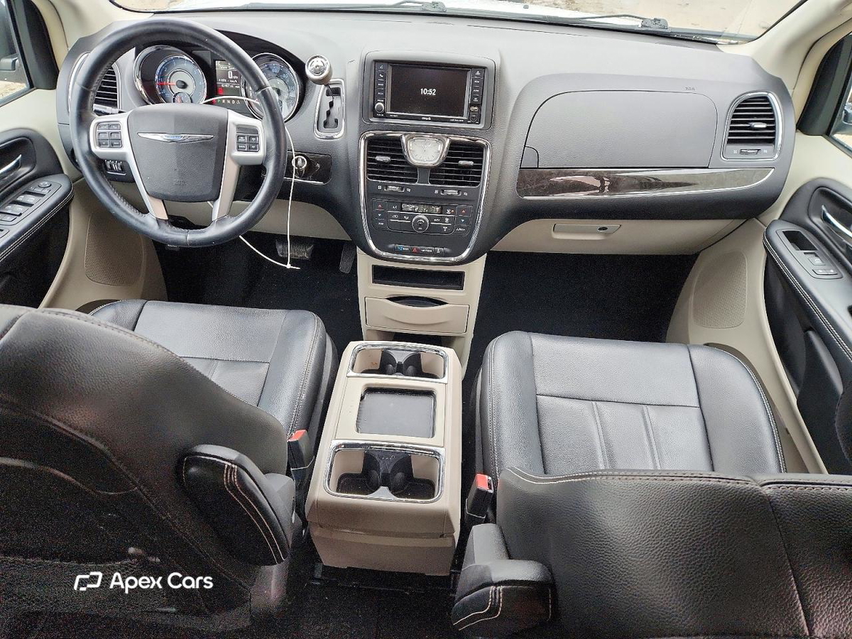 Chrysler Voyager 2016