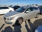 Volvo V60 2017