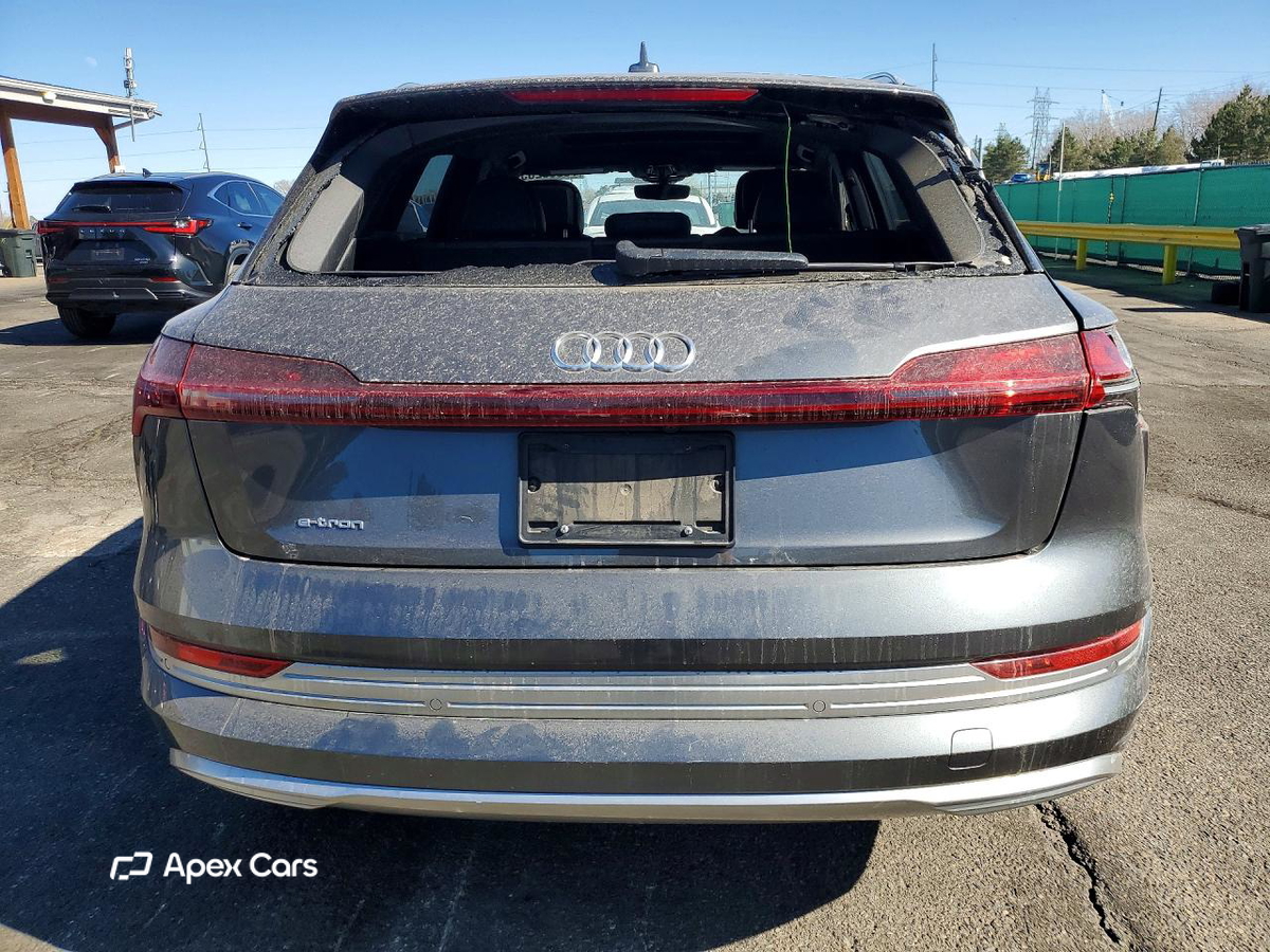 Audi e-tron 2019