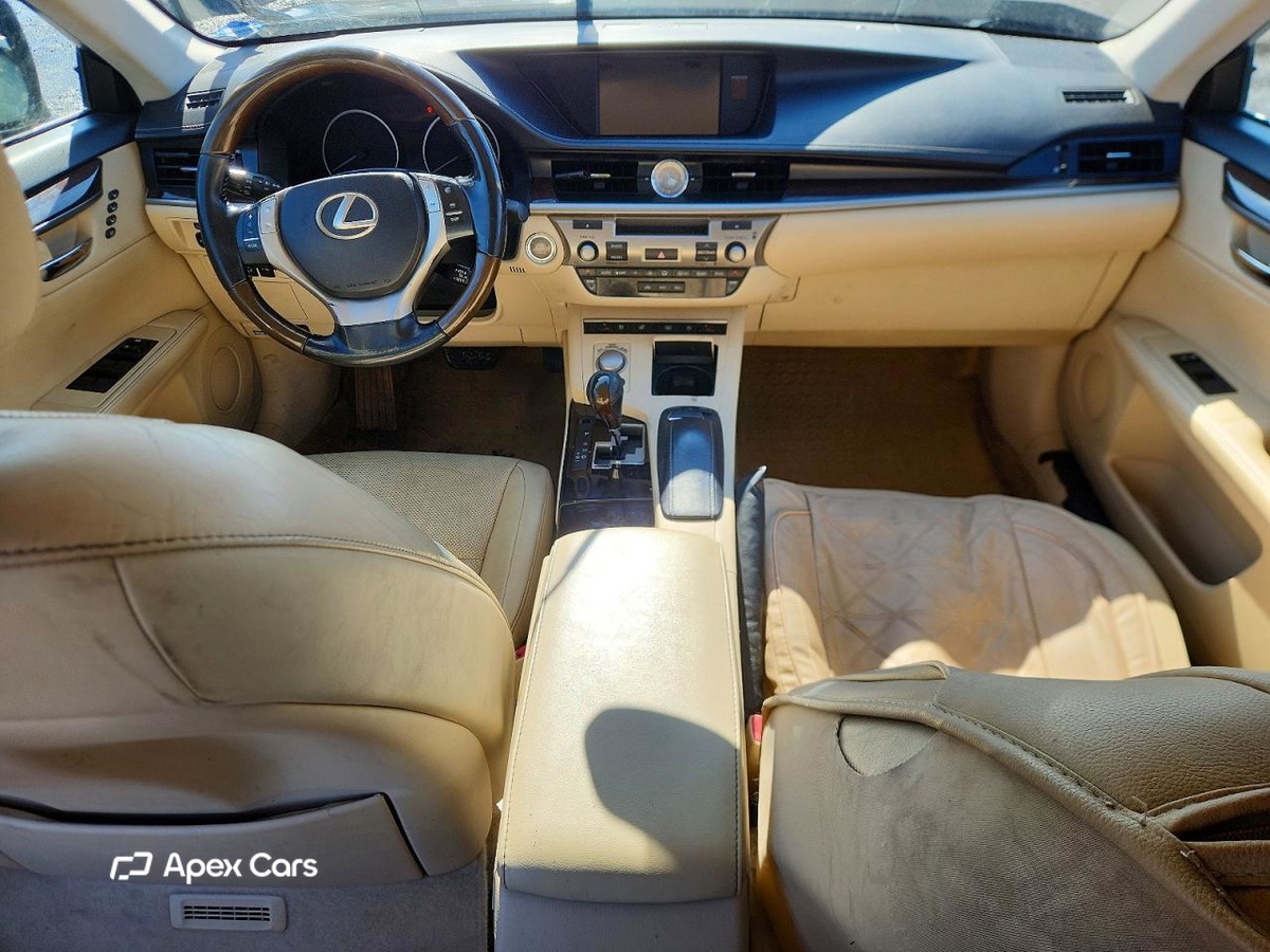 Lexus ES 2013