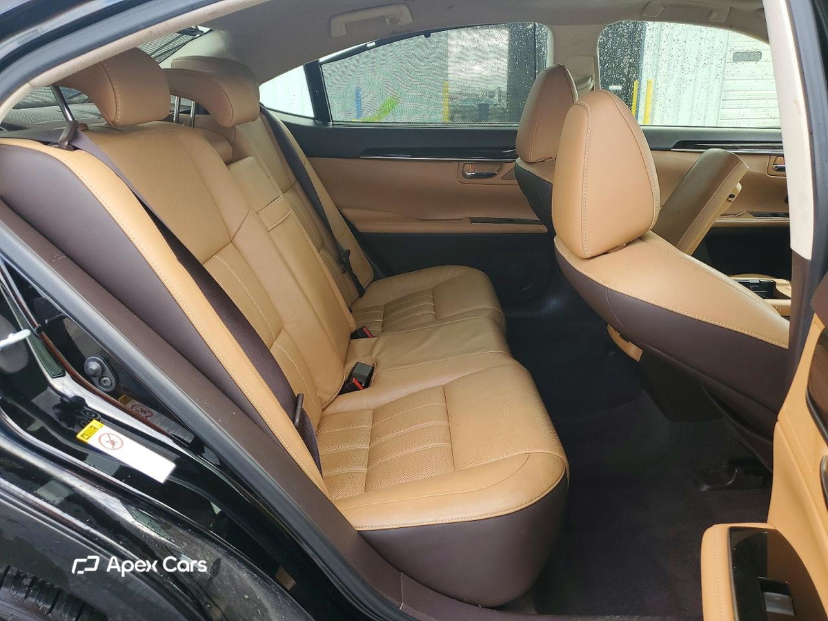 Lexus ES 2016