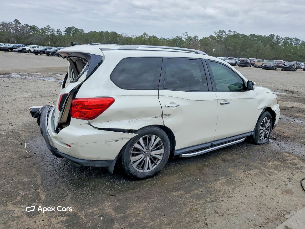 Nissan Pathfinder 2018