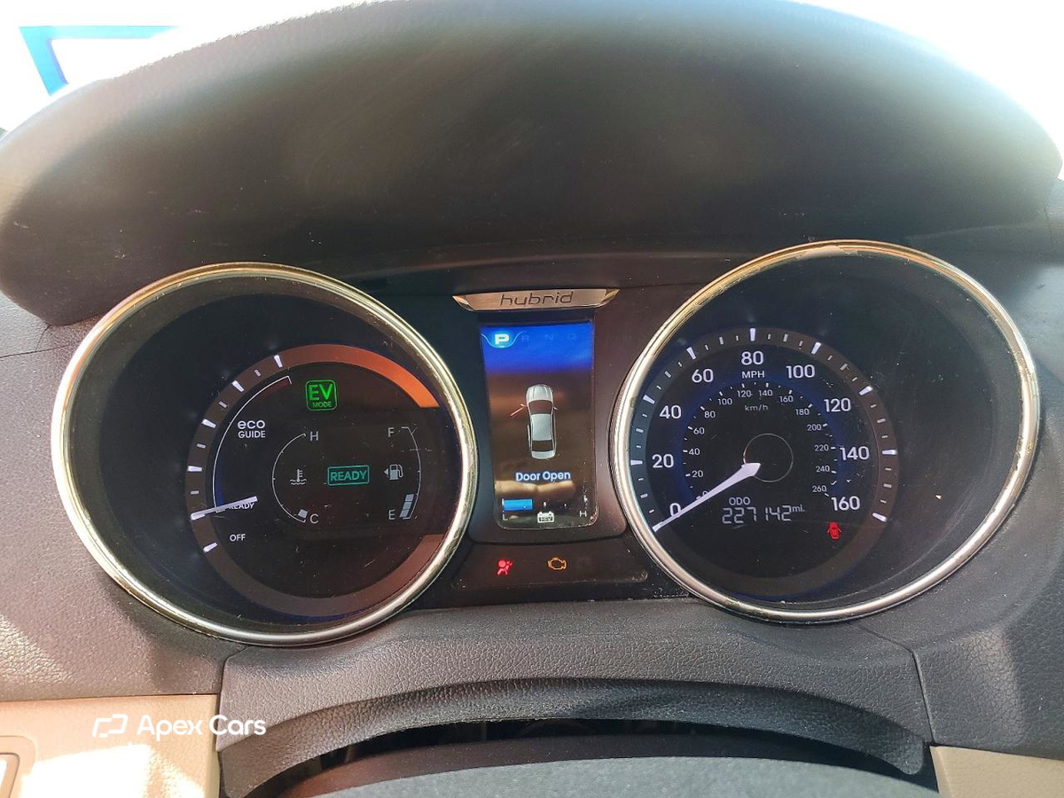 Hyundai Sonata 2011